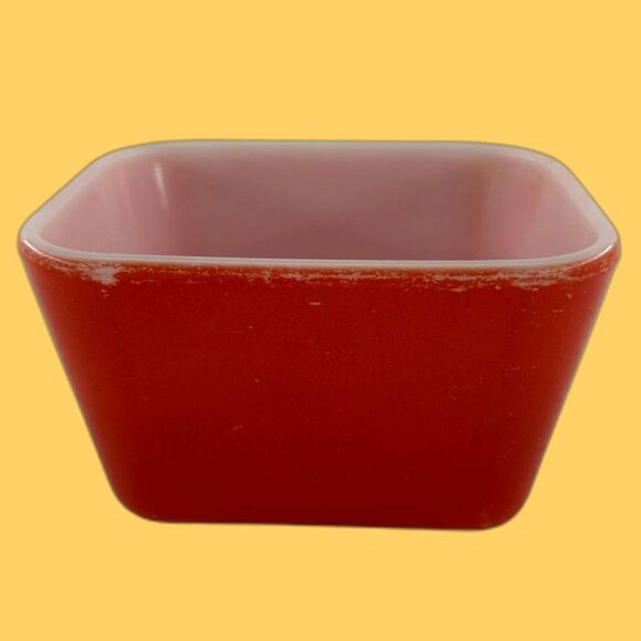Pyrex Vintage Refrigerator Dish Red w/White Interior 4 1/4"L x 3 1/2"W x 2 3/4"D - Picture 1 of 7